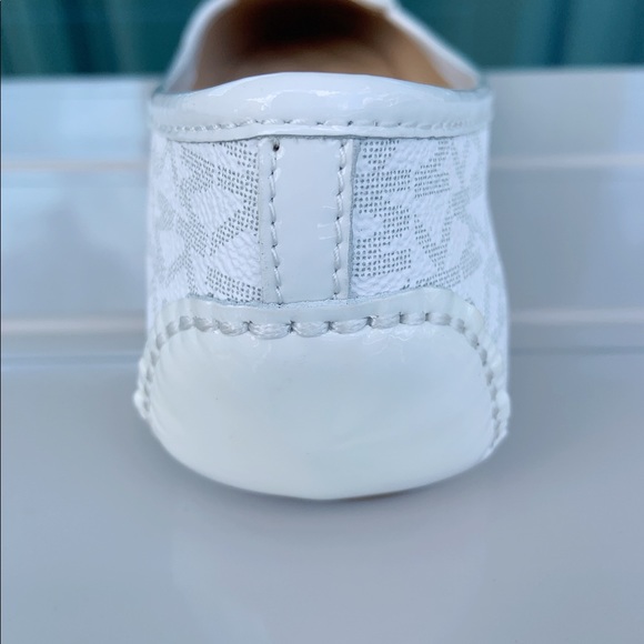 Michael Kors flats in white - Picture 7 of 14